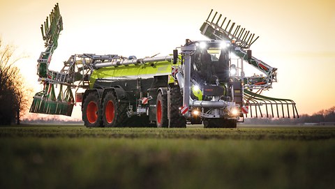 XERION 5000-4200 Stage V